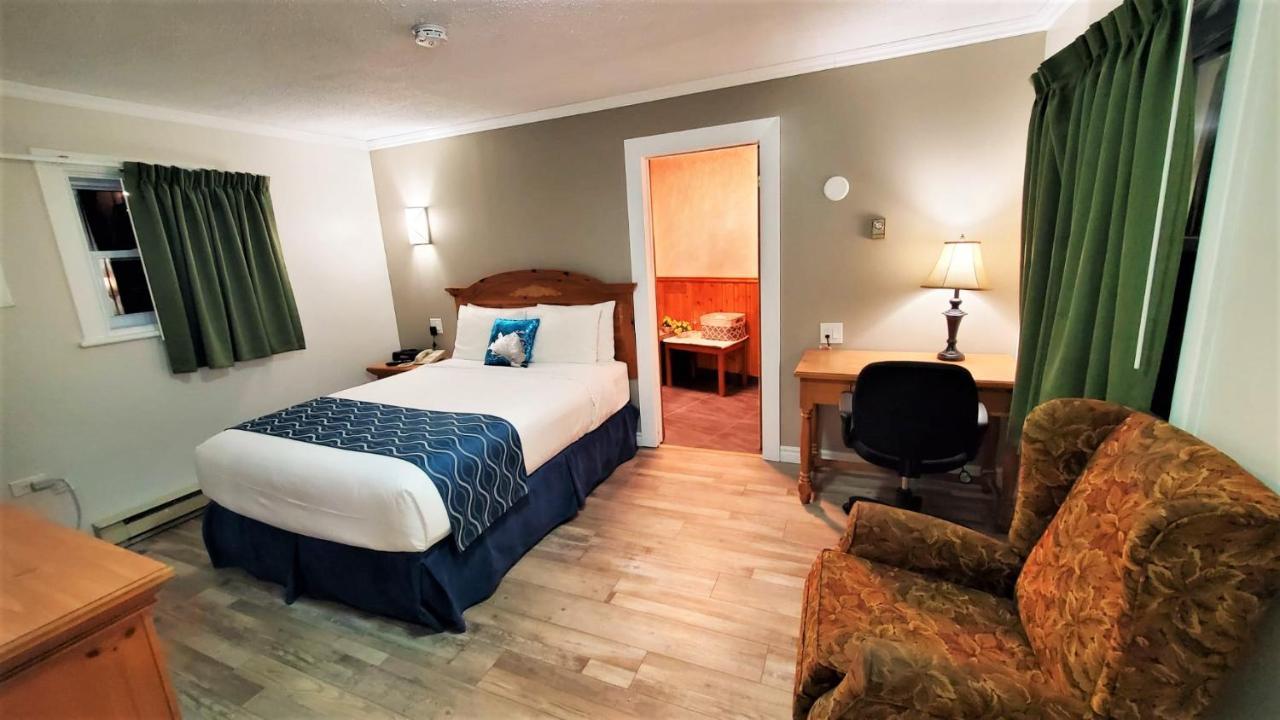 Knights Inn Colonial Fireside Inn Pembroke Buitenkant foto